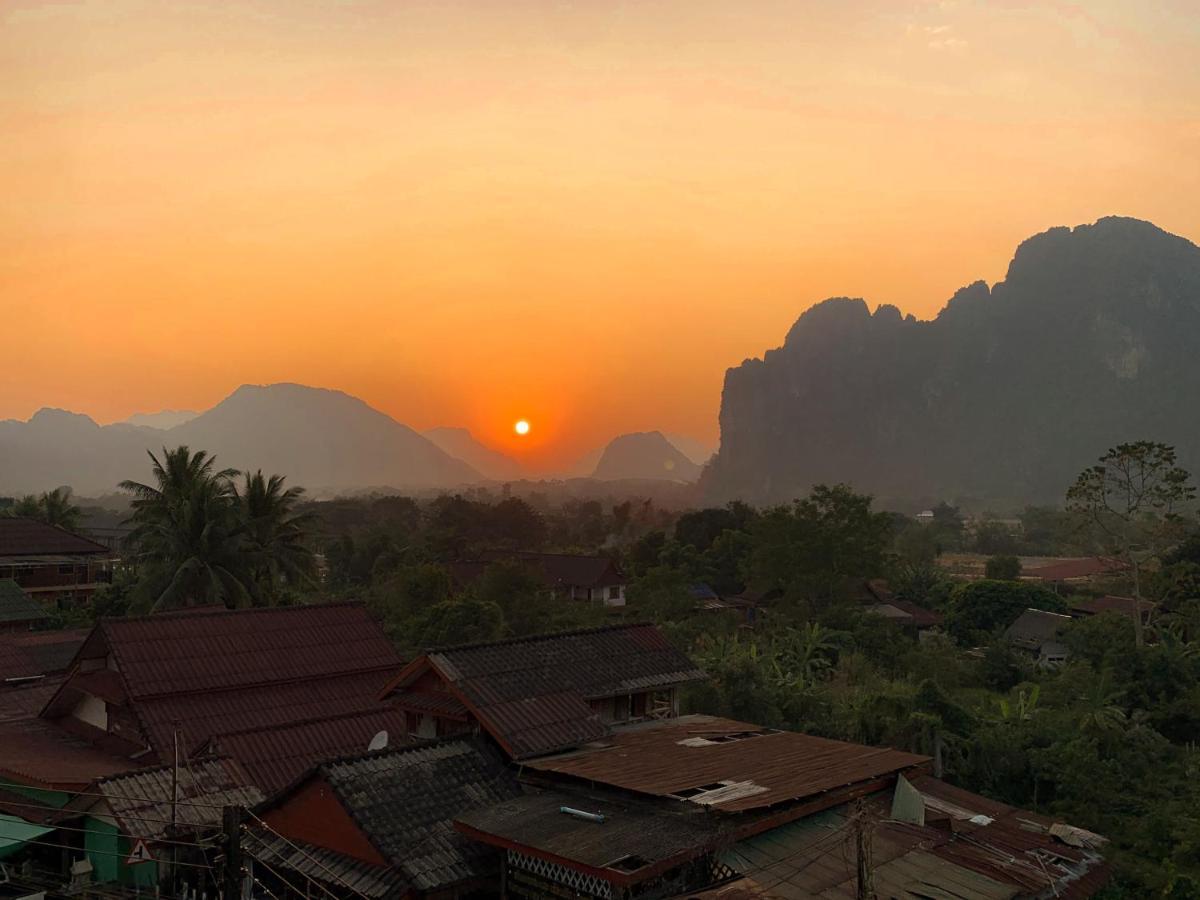 Bountang Mountain View Riverside Hotel Vang Vieng Esterno foto
