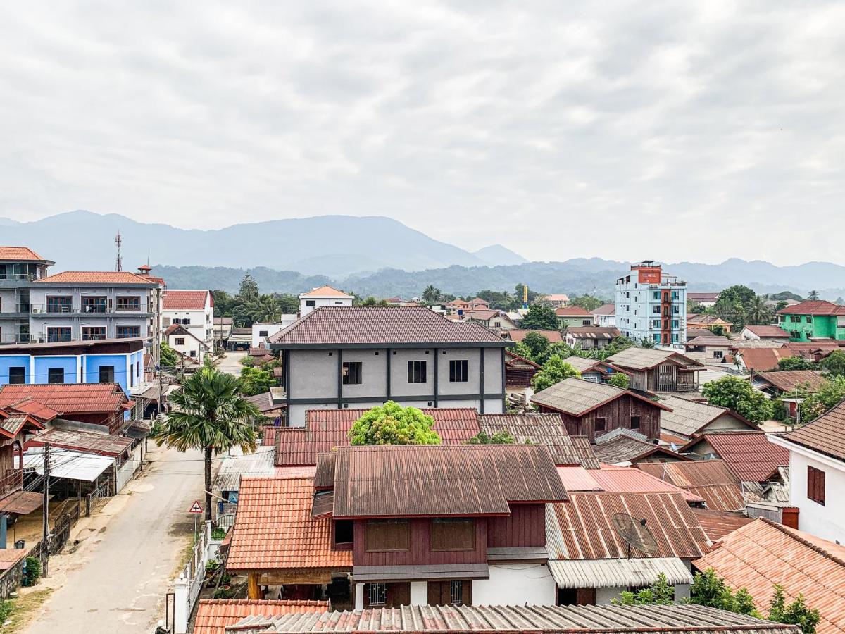 Bountang Mountain View Riverside Hotel Vang Vieng Esterno foto