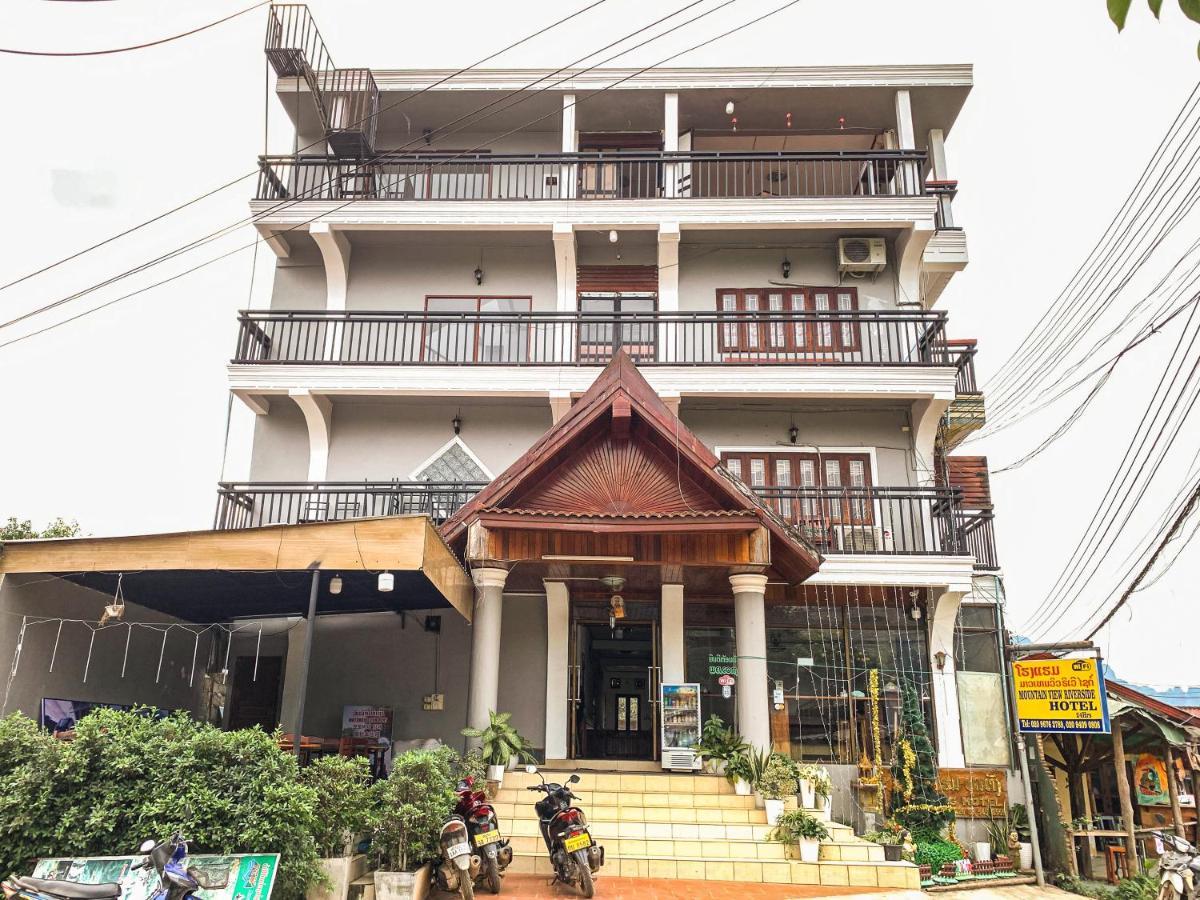 Bountang Mountain View Riverside Hotel Vang Vieng Esterno foto