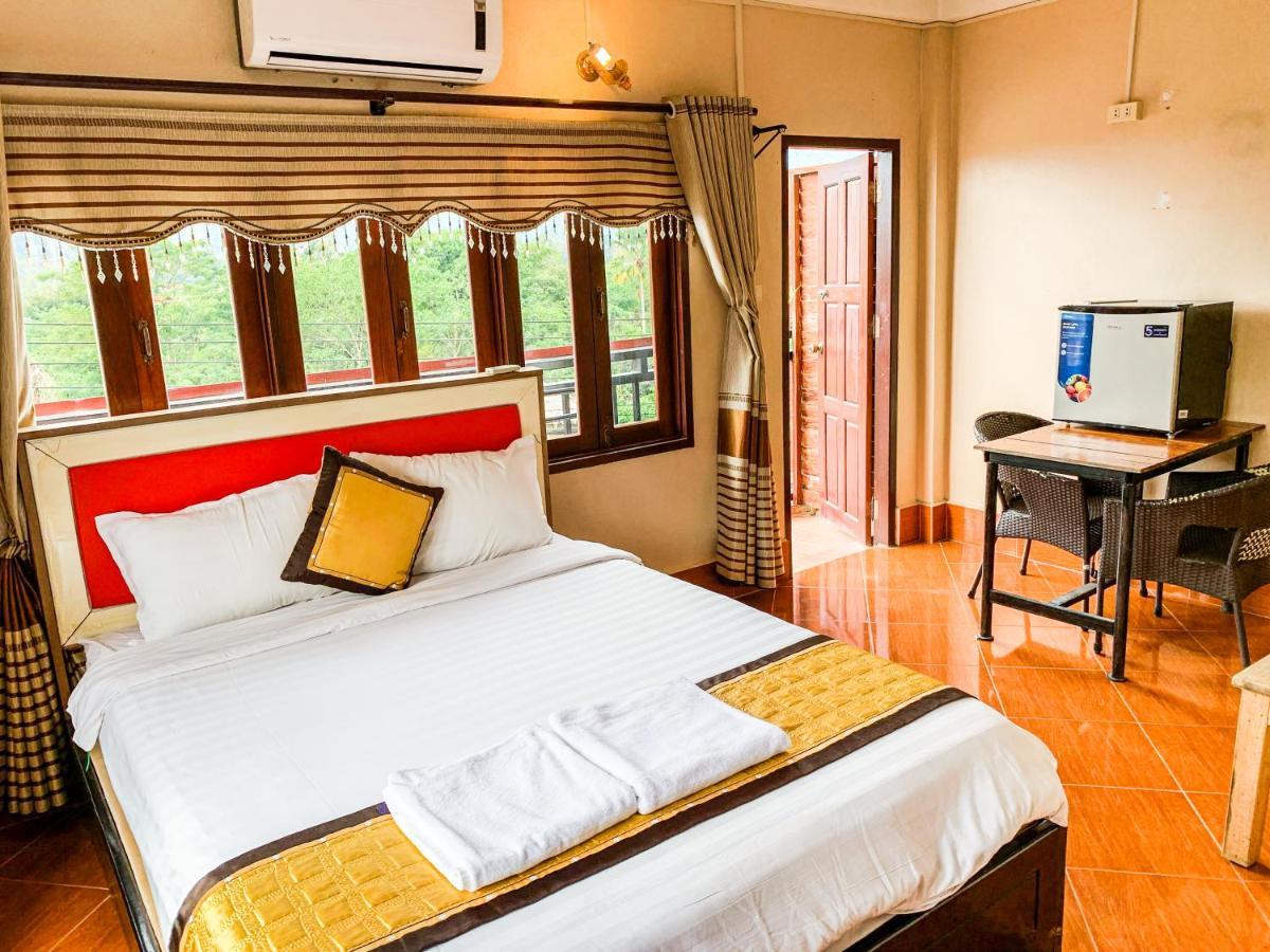 Bountang Mountain View Riverside Hotel Vang Vieng Esterno foto