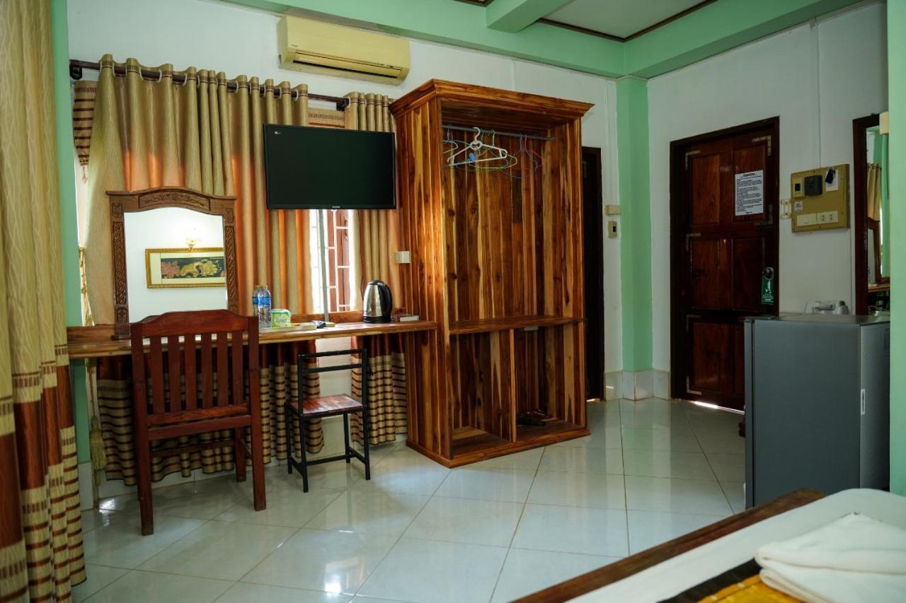 Bountang Mountain View Riverside Hotel Vang Vieng Esterno foto